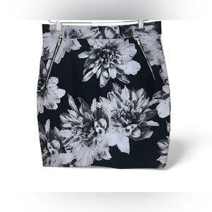 H&M Black and White Floral Pencil Skirt Women’s Size 12 US